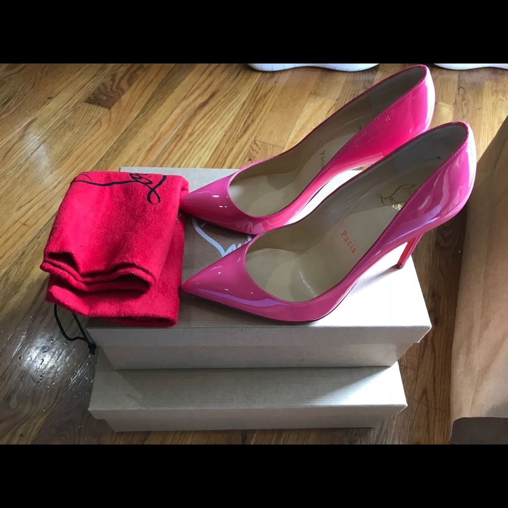 Pigalle Follies 100 Patent